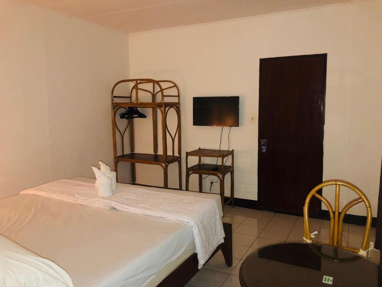 Matutina Pensionne Puerto Princesa Extérieur photo
