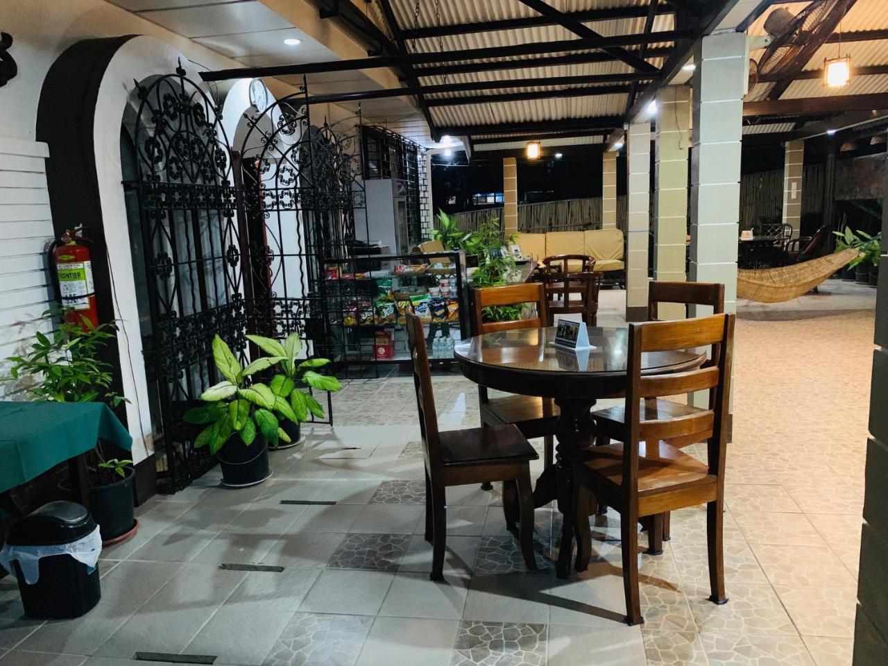Matutina Pensionne Puerto Princesa Extérieur photo
